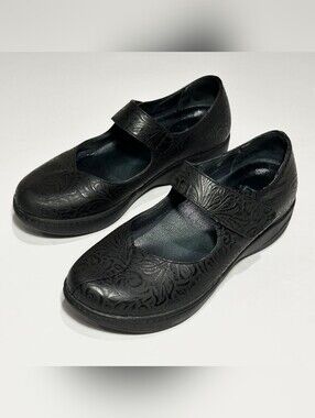 Dansko Annie Black Floral Tooled Embossed Leather Mary Jane Clogs Sonoma Size 38